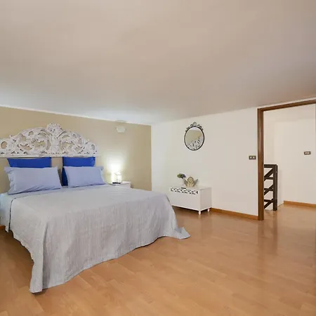 Apartment Domus De Peppe Fasano